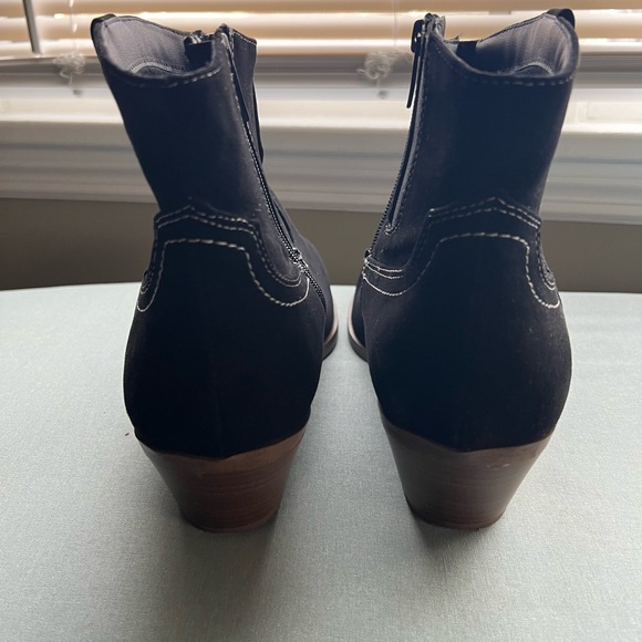 Torrid Ankle Western Booties - Picture 2 of 5